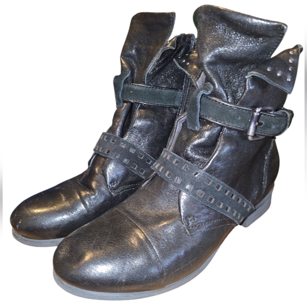 Miz Mooz Black Ankle Boots size 7.5
